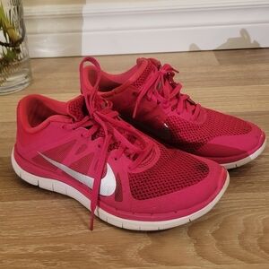 Nike Women's Pink and White Athletic Shoes